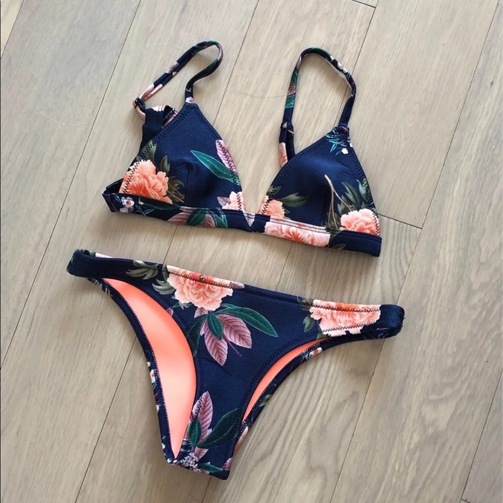 Triangl Delilah Nero XS Bikini Set